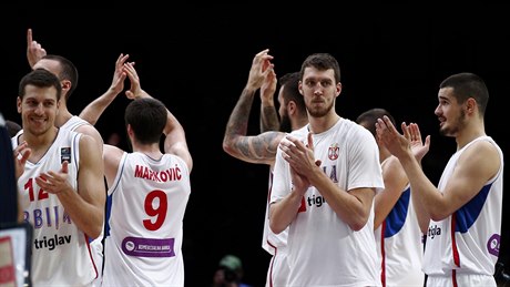 Srbtí basketbalisté patí mezi potrestané - ilustraní foto.
