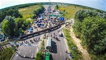 Srbsko-maďarský hraniční přechod z leteckého pohledu. | na serveru Lidovky.cz | aktuální zprávy