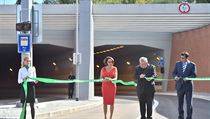 Představitelé Prahy přestřižením pásky otevřeli 19. září na pražské Letné tunel... | na serveru Lidovky.cz | aktuální zprávy