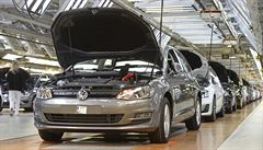 Vozy Volkswagen na výrobní lince