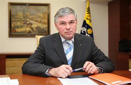 Jaroslav Palas v dob, kdy sedl v hejtmanské kancelái Moravskoslezského kraje.