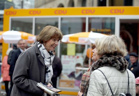 Henriette Rekerová není lenkou ádné politické strany, ale patí mezi favority...