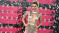 Miley Cyrus dorazila k cenám ve svém nejodvánjím modelu.