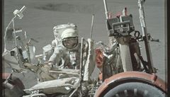 Archivní smímky amerických kosmonaut z Msíce.
