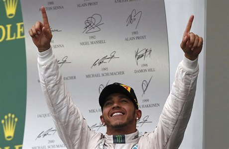 Bude se Lewis Hamilton radovat i po novém zpsobu kvalifikace?