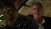 Han Solo (Harrison Ford) a vejk (v anglickm originle Chewbacca) po ticeti...