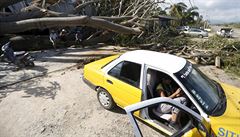 Podle mexického prezidenta hurikán zasáhl oblast o rozloze 3500 hektar.