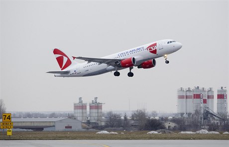 Airbus A320 v barvách SA.