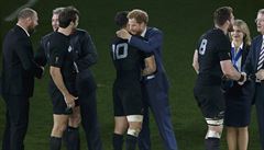 Princ Harry gratuloval novozélandskému týmu.