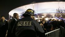 Policie zasahuje po toku u fotbalovho stadionu