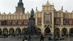 Na hlavním krakovském námstí s názvem Rynek Glówny urit projdte historickou...