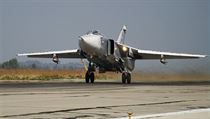 Ruský vojenský letoun typu Su-24 na archivním snímku z října 2015. | na serveru Lidovky.cz | aktuální zprávy