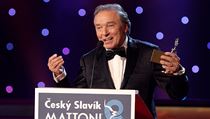 Zpěvák Karel Gott, vítěz v kategorii zpěvák roku v anketě Český slavík 2014 | na serveru Lidovky.cz | aktuální zprávy