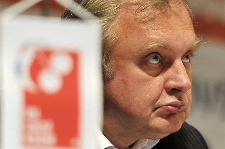 výcarská policie zadrela 4. prosince eského europoslance za KSM Miloslava...