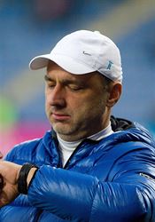 Sparta je stále ve fázi hledání. Trpišovský do Prahy chce, Hřebík si zamiloval Guľu Trenér Liberce Jindřích Trpišovský kontroluje čas. | na serveru Lidovky.cz | aktuální zprávy