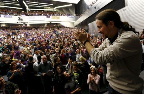 Podemos - levicov hnut charismatickho politologa Pabla Iglesiase (snmek z...