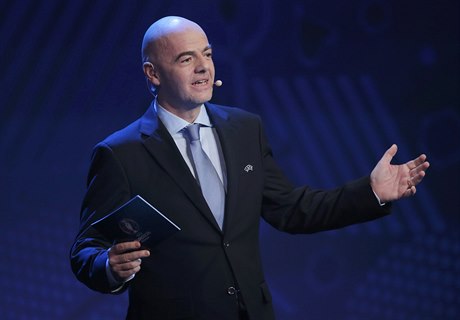 éf FIFA Gianni Infantino chce roziovat vrcholné turnaje