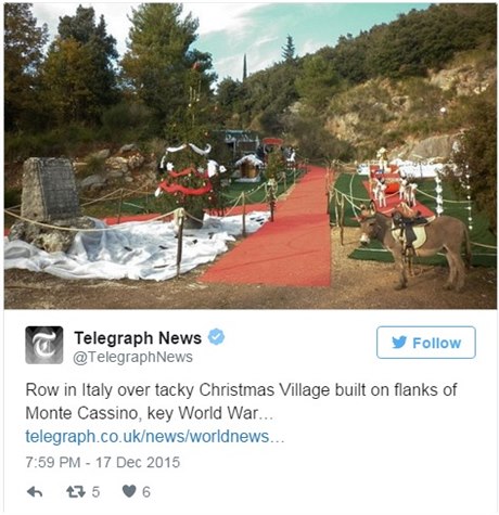 Vánoní vesnice v italském Monte Cassinu vzbuzuje ván.