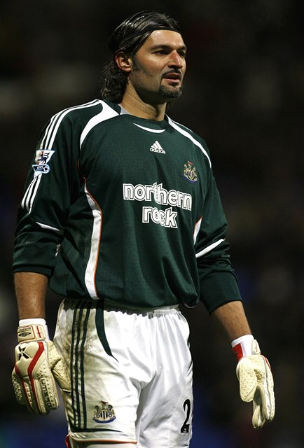 Pavel Srníek v dresu Newcastlu - ilustraní foto.