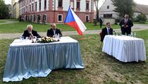Scenerie při Zemanově návštěvě Moravsko-slezského kraje. | na serveru Lidovky.cz | aktuální zprávy