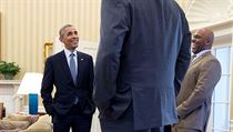 Shaquille ONeal a prezident Obama v pracovn Blho domu
