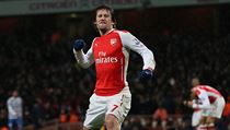 Tomáš Rosický se raduje z gólu. | na serveru Lidovky.cz | aktuální zprávy