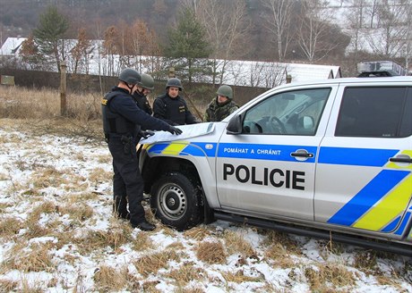 Policisté zaali istit muniní areál ve Vlachovicích.