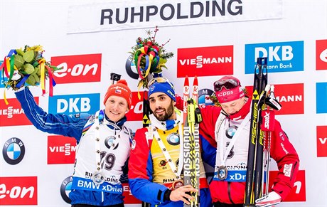 Stupn vtz. Zleva: Ondej Moravec, Martin Fourcade, Tarjei Bo.