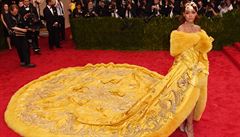 Zpvaka Rihanna na svátku módy - Met Gala.