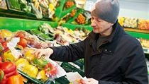 Při nákupu si potraviny důkladně prohlédněte, jestli nejeví známky zkažení | na serveru Lidovky.cz | aktuální zprávy