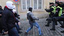 Další incident řešili odpoledne policisté na Loretánském náměstí, kde během... | na serveru Lidovky.cz | aktuální zprávy