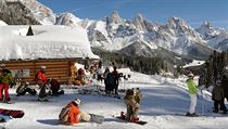Odtud se vyráží na ski safari - Carosello delle Malghe . | na serveru Lidovky.cz | aktuální zprávy