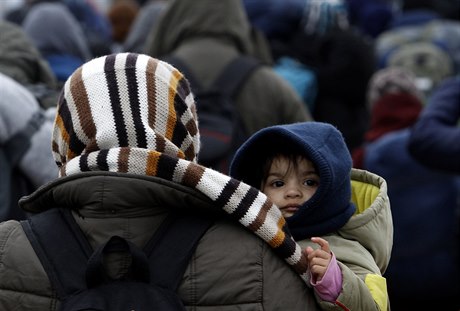 Uprchlíci na makedonsko-srbské hranici-