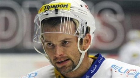 Petr Sýkora u nechce mít s eským hokejem nic spoleného.