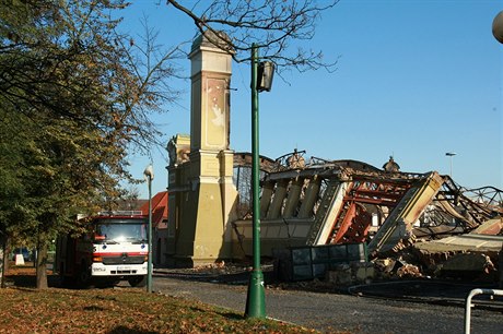 V historické budov Prmyslového paláce na praském Výstaviti vypukl , který...