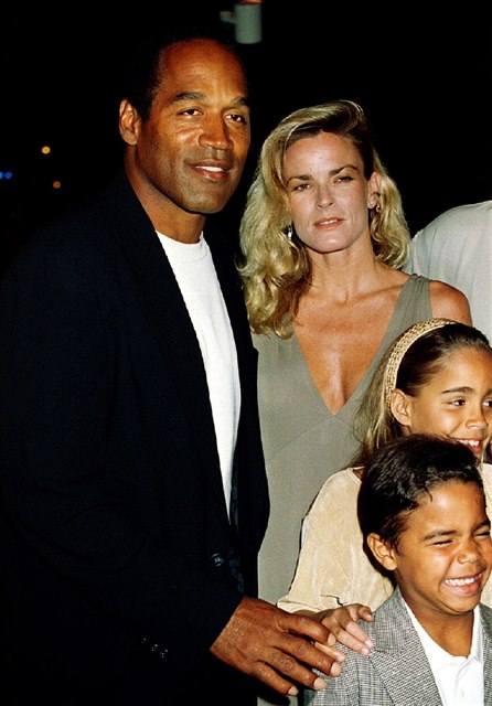 OJ Simpson jeho bývalá ena Nicole Simpsonová a jejich dti.