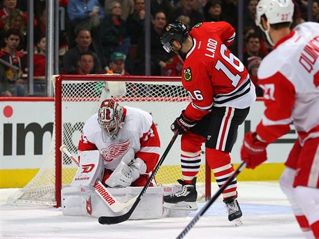 Mrázka neekan rychle stídal Jimmy Howard.