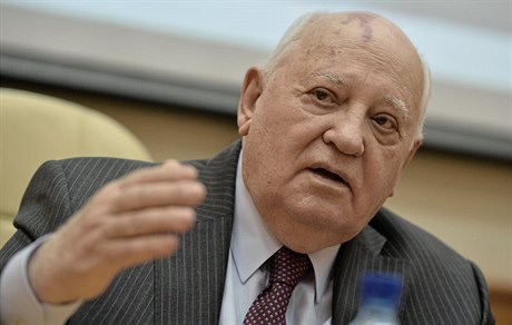 Doma není prorokem. Bývalý sovtský prezident Michail Gorbaov získal Nobelovu...