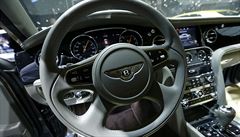 Interiér nového Bentley Mulsanne je peplnný elektronikou.