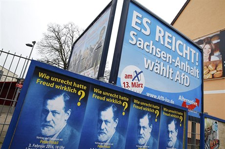 U dost! Bombastická volební kampa AfD v Magdeburgu.