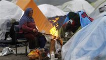 ena udruje ohe v uprchlickm tboe Idomeni.