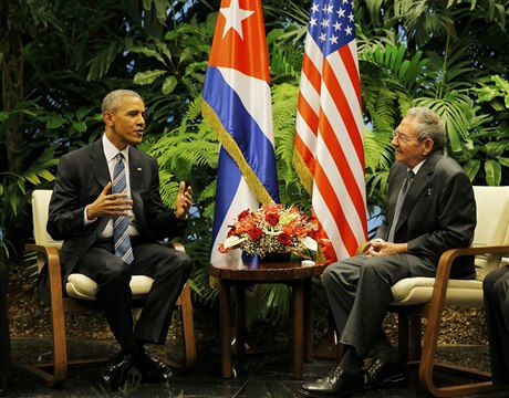 Barack Obama a Raúl Castro se setkali v Havan.
