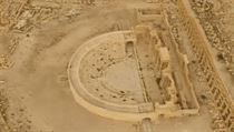 Fotografie pozen z vky zobrazuje okol historickho msta Palmra.