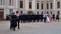 Protest skupiny oMen v prosinci 2014. Muži tehdy ze Svatovítské katedrály... | na serveru Lidovky.cz | aktuální zprávy