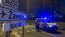 Policie na bruselském letišti. Policie na bruselském letišti.