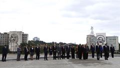 Státníci na ceremoniálu na námstí Revoluce v Havan.