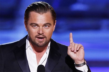 Leonardo DiCaprio hraje ve filmu Vlk z Wall Street skuteného burzovního...