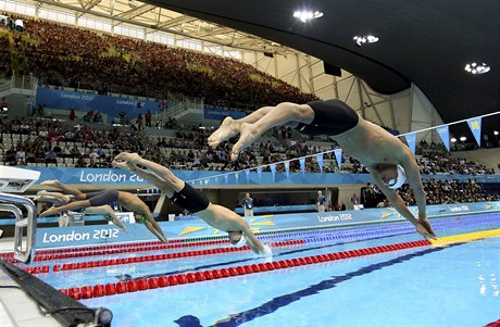 Plavci, nejblíe Ryan Lochte