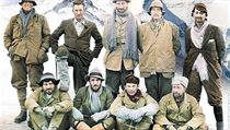 Oficiálně se uvádí, že prvními muži, kteří si na vršku Mount Everestu podali... | na serveru Lidovky.cz | aktuální zprávy