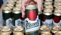 Pivo Pilsner Urquell v plechovce. | na serveru Lidovky.cz | aktuální zprávy